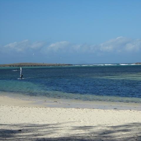cropped-Baie-des-Sakalava-1.jpg